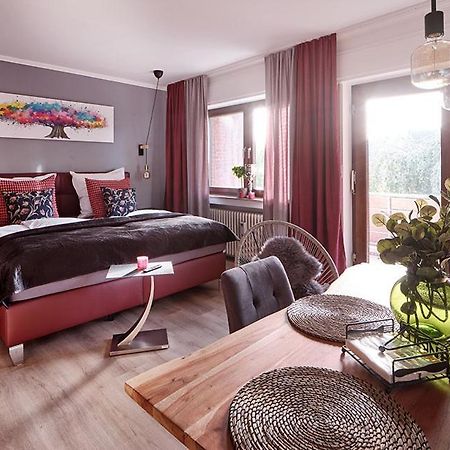 Katarinas House Mit 2 Fewo Stilvoll, Gemuetlich & Zentral Boxspringbett, Parkplatz, Balkon Oder Garten 뫼르스 외부 사진