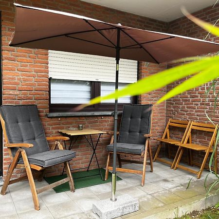 Katarinas House Mit 2 Fewo Stilvoll, Gemuetlich & Zentral Boxspringbett, Parkplatz, Balkon Oder Garten 뫼르스 외부 사진