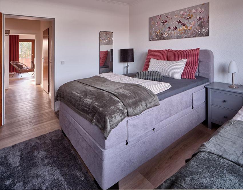 Katarinas House Mit 2 Fewo Stilvoll, Gemuetlich & Zentral Boxspringbett, Parkplatz, Balkon Oder Garten 뫼르스 외부 사진